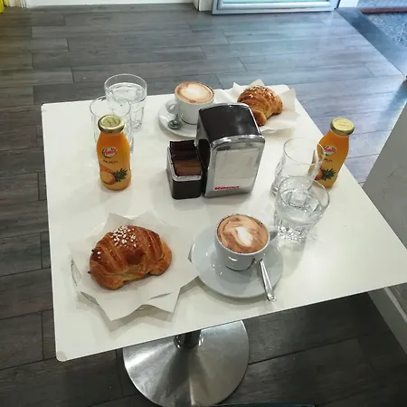 Beb House Angioino Отель
