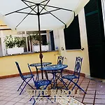 Beb House Angioino Szálloda 3*