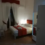 Beb House Angioino 3*