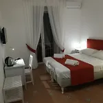 Beb House Angioino 3* Nápoly