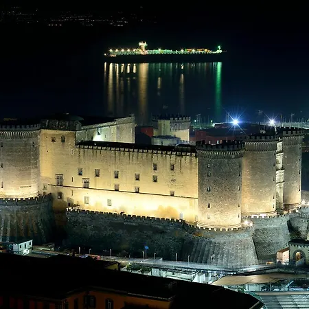 Beb House Angioino Hotel 3*