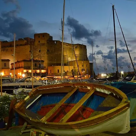 House Angioino Bed & Breakfast 3*