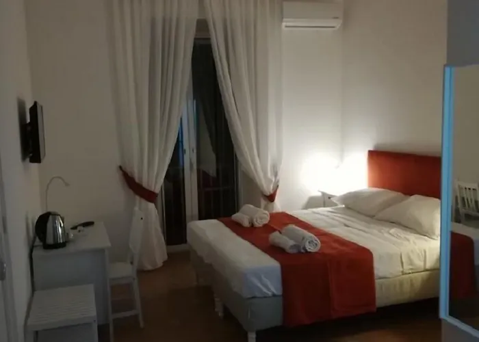 Hotel Beb House Angioino 3*