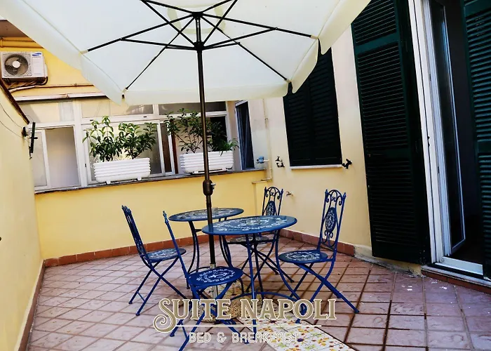 Beb House Angioino Hotel 3*