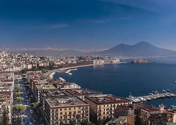 Hotel Beb House Angioino 3*