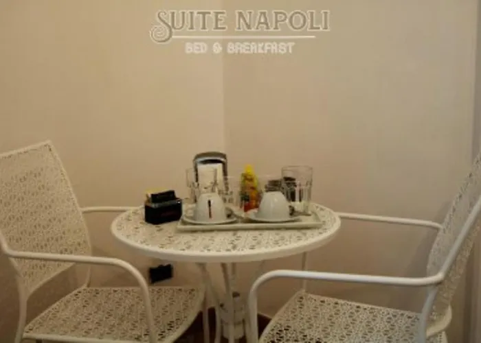 Beb House Angioino 3*