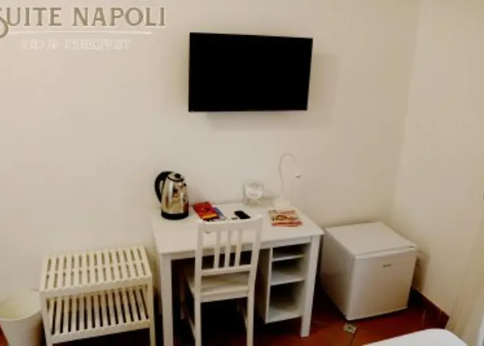 Hotel Beb House Angioino 3*